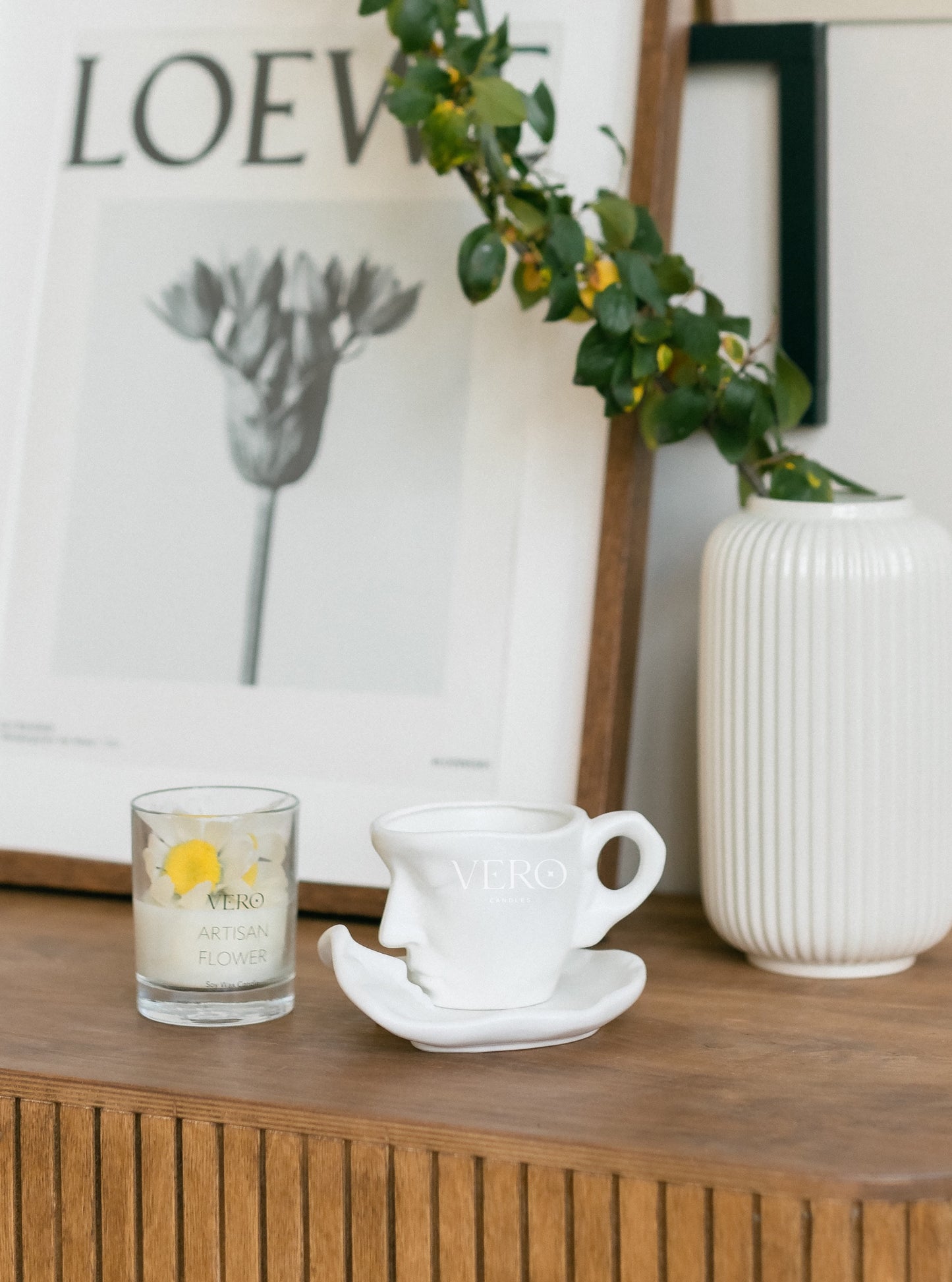 Blissful Kiss - Porcelain Tea Cup & Saucer Set