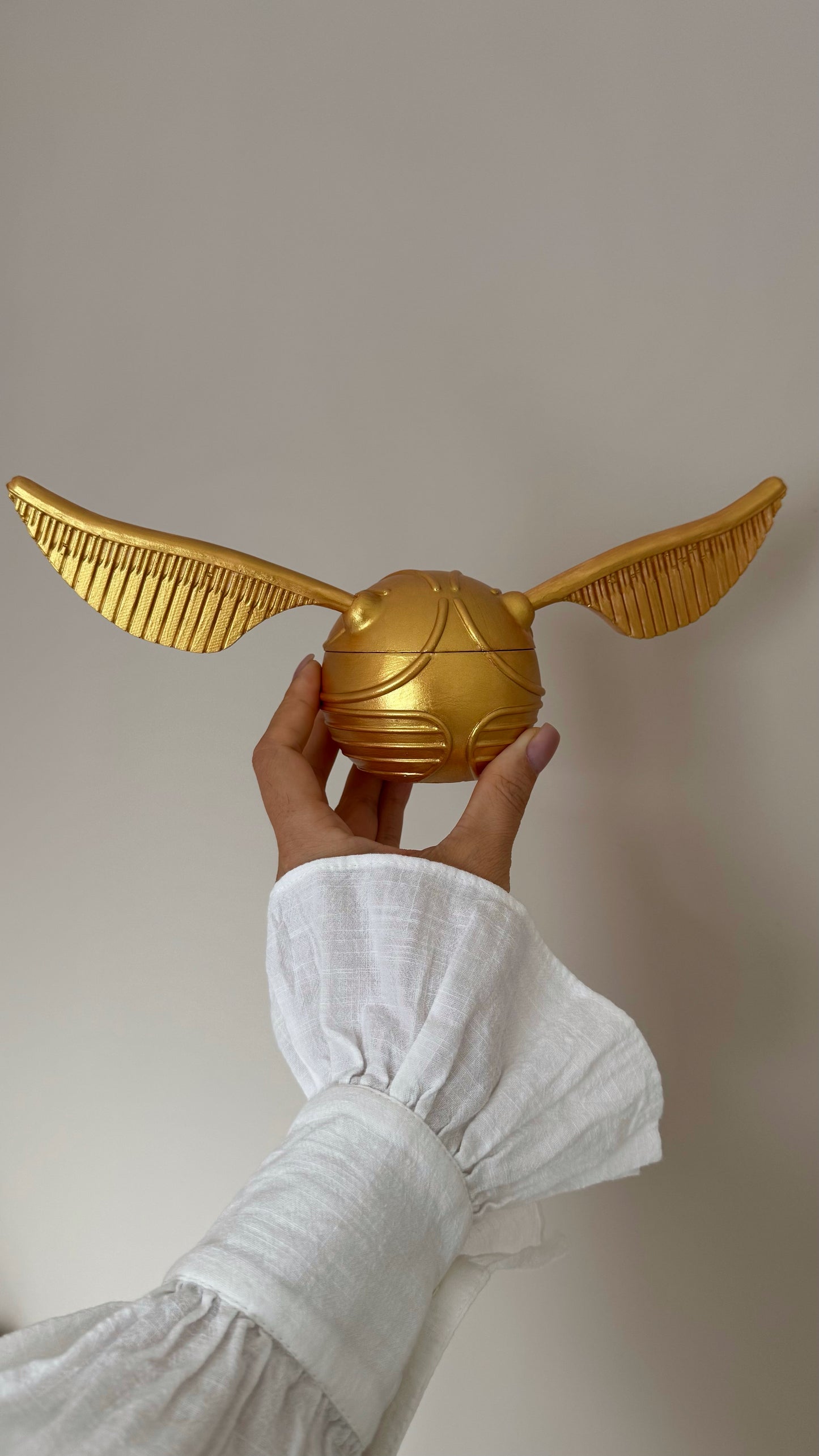 Golden Flight Candle