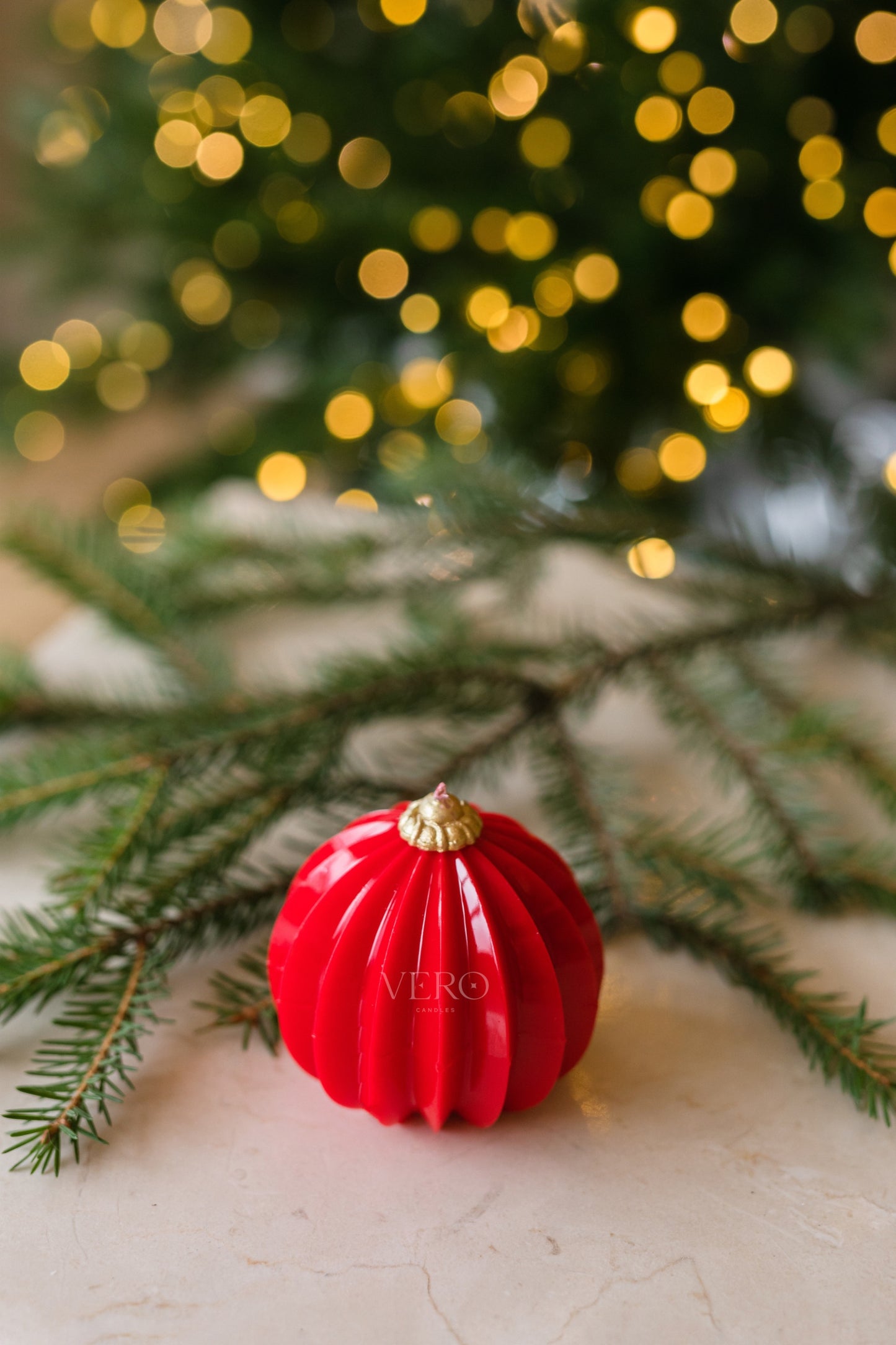 Ribbed Christmas Bauble